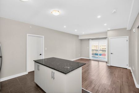 For Lease - 4 Spice Way Unit# 216, Barrie, Ontario - Photo 2