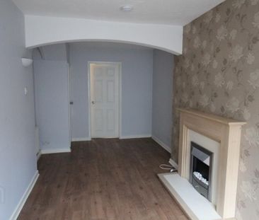 14 Herbert Avenue, Larne, BT40 1NL - Photo 2