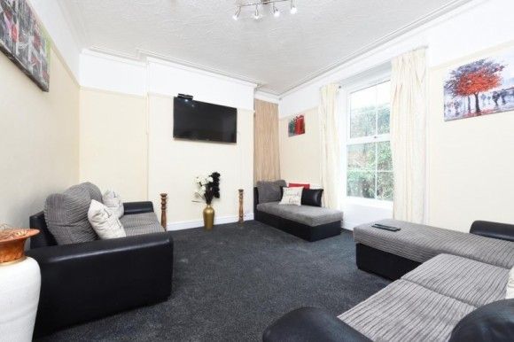 5 Bed - Otley Road, Headingley, Leeds - Photo 1