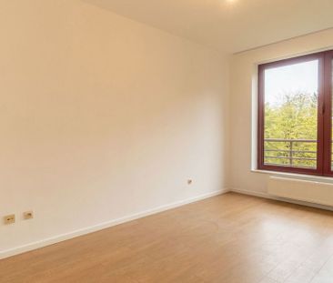 Appartement te huur in Waterloo voor € 1.350 met 3 slaapkamers - Photo 4