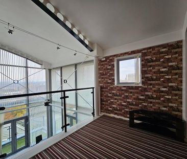 2 bedroom penthouse to rent - Photo 2