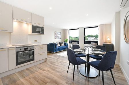 2 bedroom penthouse to rent - Photo 3