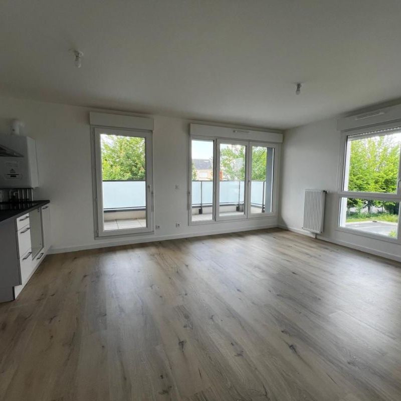 Location Appartement 4 pièces 79m² MONT ST AIGNAN 76130 - Photo 1