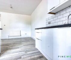 1 BEDROOM Apartment - Ground Floor - Photo 2