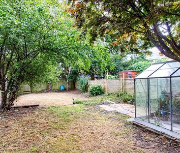 4 bedroom semi-detached house to rent - Photo 5