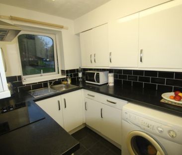 1 bedroom ground floor flat to rent - Photo 5