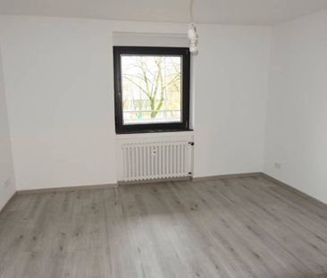 Trier-Heiligkreuz, renovierte 4 ZKB mit Loggia ab 1.3.26 zu vermieten. - Photo 1