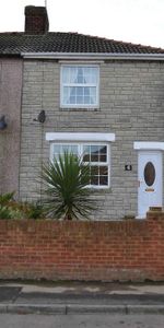 2 bedroom semi-detached house to rent - Photo 4