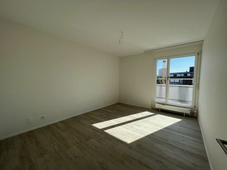 "Erstbezug unserer neu sanierten 3.5 Zimmerattikawohnung!" - Photo 3