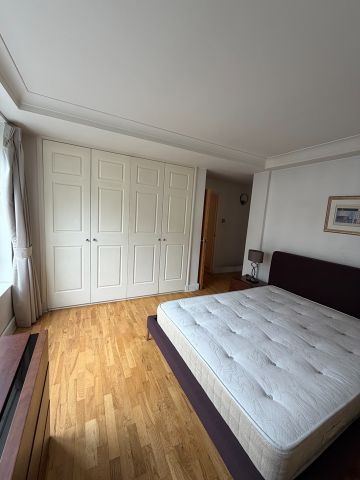 2 Bed Flat, Barrett Street, W1U - Photo 4