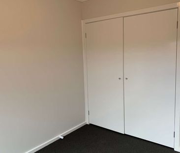 Beautiful Family Home - Photo 2