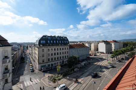 WOHLFÜHLWOHNUNG 3-ZIMMER DACHGESCHOSSWOHNUNG MIT KLIMAANLAGE und kleiner Terrasse - Photo 5