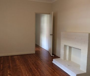 EXCEPTIONAL CONVINIENCE TO PUBLIC SCHOOL & TRAIN STAITON - Photo 2