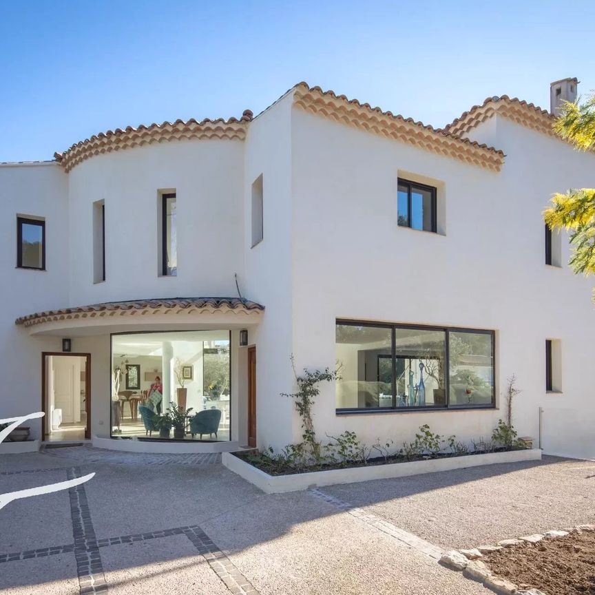 Maison à louer Biot, Cote d'Azur, France - Photo 1