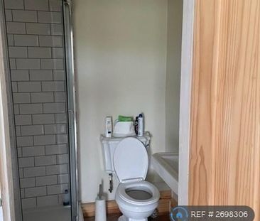 2 bedroom detached house to rent - Photo 3