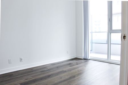 For Lease - 180 Front Street Unit# 1018, Toronto, Ontario - Photo 4