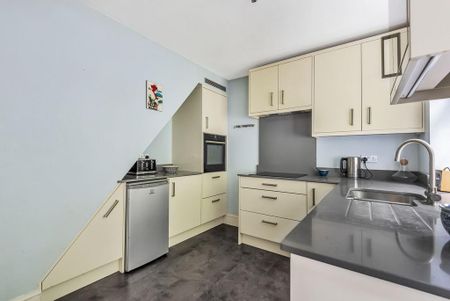 2 bedroom terraced house to rent - Photo 5