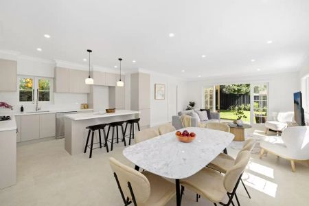 8 Rostherne Avenue, Croydon - Photo 2