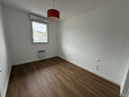 Location Appartement 3 pièces 53m² BEGLES 33130 - Photo 2