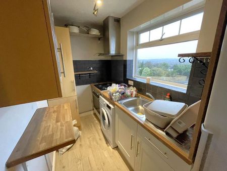 3 bedroom maisonette to rent - Photo 4