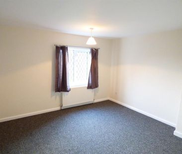 2 bedroom House To Let - Photo 3