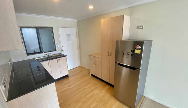 2 Bedroom Newmarket Apartment - Photo 1