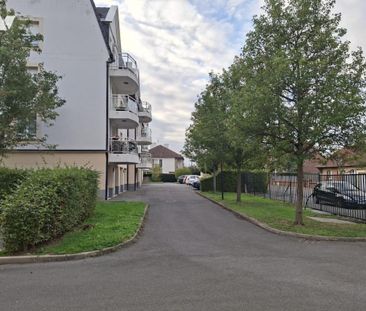T2 à OIGNIES, 10 rue du 8 mai 1945, résidence LE CLOS SAINT BARTHEL... - Photo 6