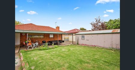 Low maintenance lifestyle. - Photo 5