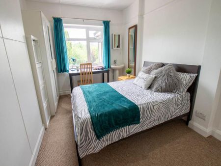 6 bedroom house to rent - Photo 3