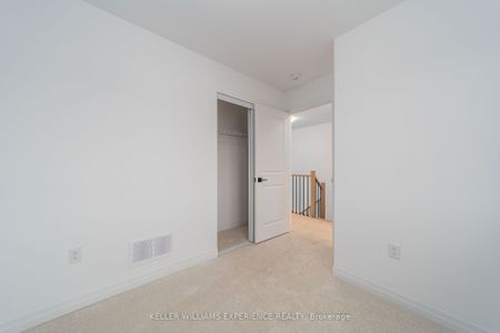 Townhouse For Lease | S8095496 - Photo 5