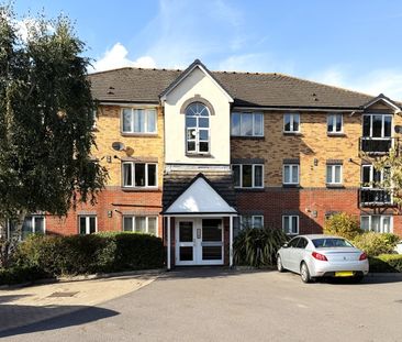 Parry Drive, Weybridge, Surrey, KT13 - Photo 5