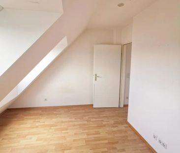 neuwertige 2 1/2 Zimmer DG-Maisonette-Wohnung mit Terrasse - Photo 4