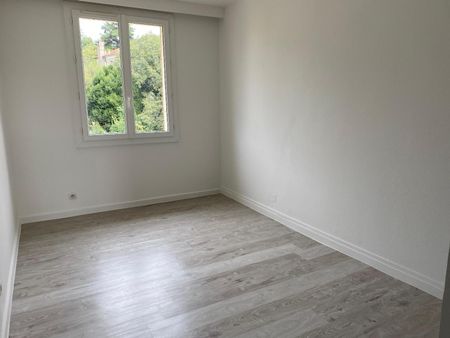 Location Appartement 3 pièces 70m² AUBENAS 07200 - Photo 5