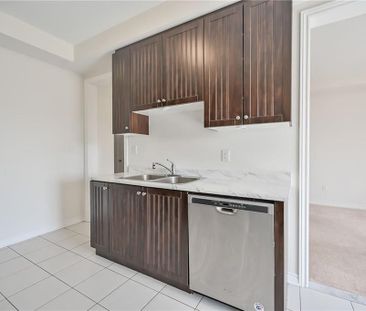 For Lease - 68 Palace Street, Thorold, Ontario - Photo 2