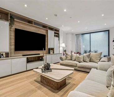 A superb, fully extended family home close to the prestigious Queen... - Photo 2