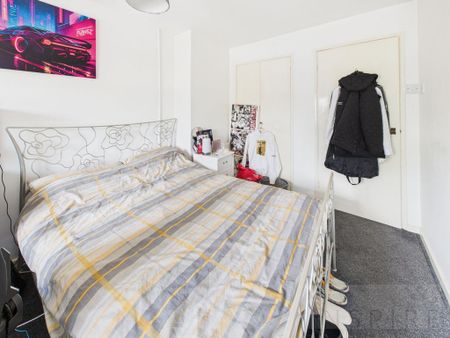 3 bedroom maisonette to rent - Photo 5