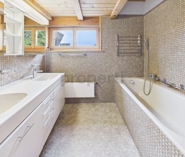 Charmante 5.5-Zimmer Wohnung mit Seeblick in Twann - Photo 1