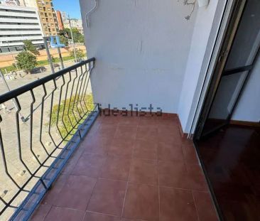 Alquiler de piso en Ensanche Centro - Soho - Photo 6