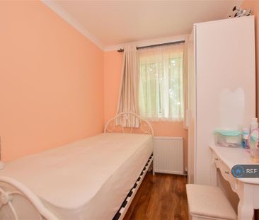 4 bedroom terraced house to rent - Photo 5