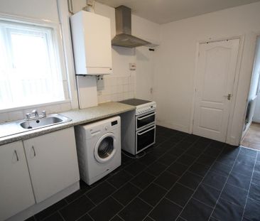 2 bedroom end of terrace house to rent - Photo 6