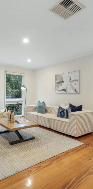 Spacious Family Home in a Prime Frankston Location - Photo 1
