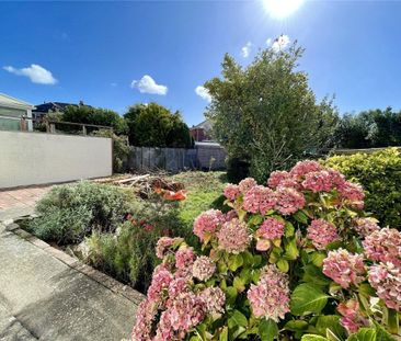 Gleadowe Avenue, Christchurch, Dorset, BH23 - Photo 6