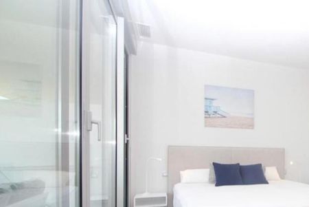 Luxury Flat for rent in Estepona, Andalusia - Photo 4