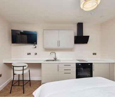 Studio to rent - Photo 1