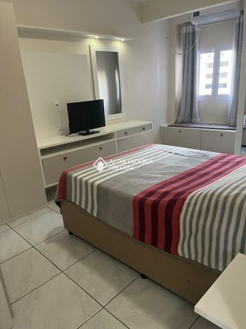 Apartamento com 2 quartos e 77m² para alugar em Centro Histórico, Porto Alegre. - Foto 4