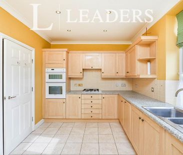 2 bedroom flat to rent - Photo 6