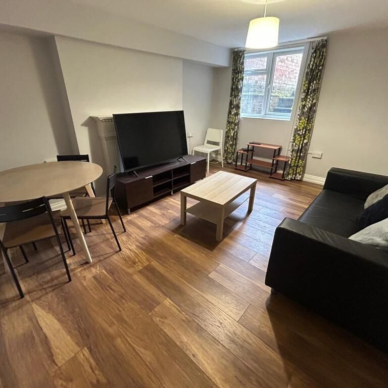 2 Bed Student Accommodation - Photo 1