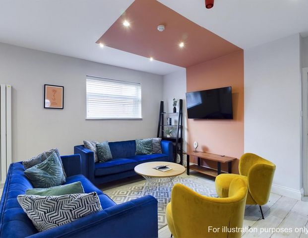 1 bedroom in a house share to rent - Photo 1