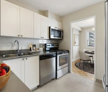 Richmond Park Square | 1275/1285 Richmond Road, Ottawa - Photo 1