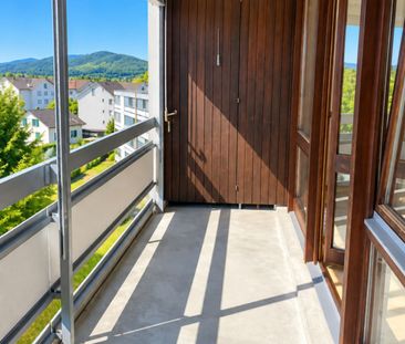 Wunderschöne und grosszügige 3.5-Zimmer-Wohnung - per sofort verfügbar - Photo 5